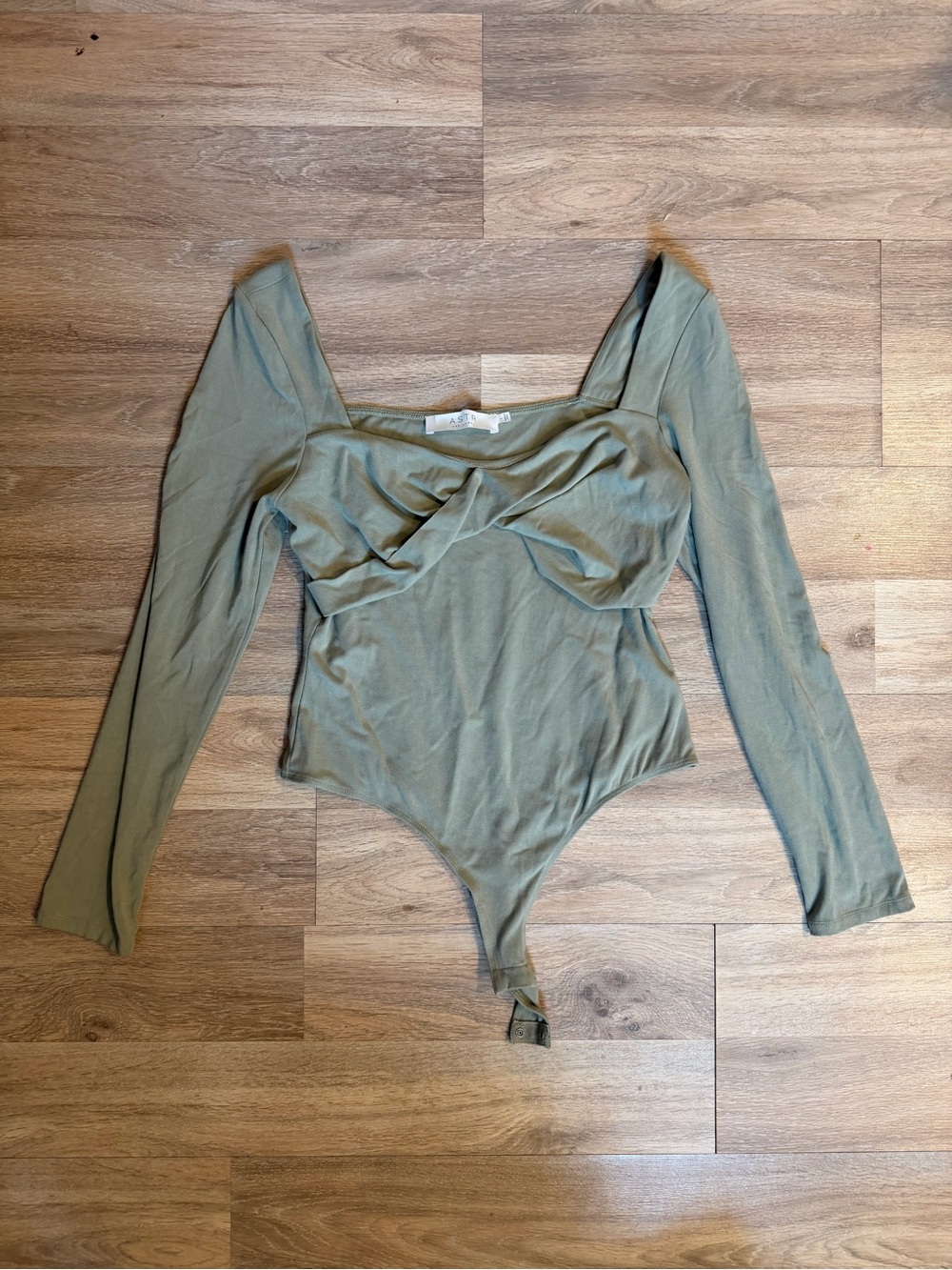 Twist-Front Long Sleeve Bodysuit - sage green